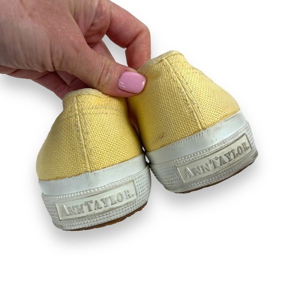 Ann Taylor Shoes Womens 10 Yellow Canvas Sneakers Preppy Classic Coastal - Picture 8 of 10